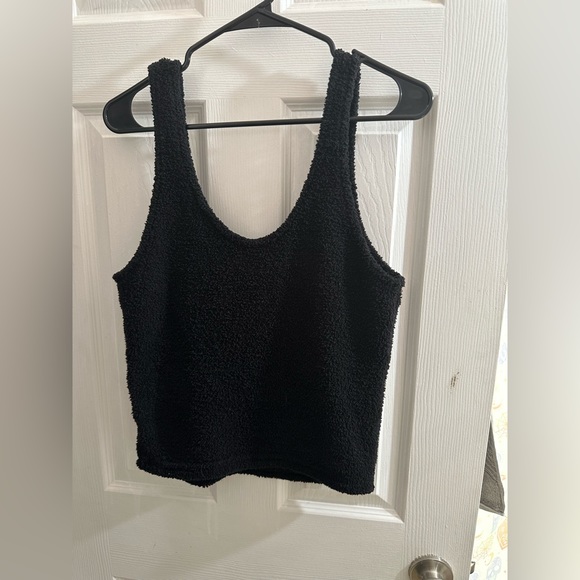 Pink fuzzy tank top - Picture 2 of 2